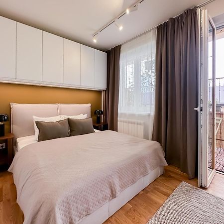 Turnkey I Karlin Square Apartments Praga Exterior foto